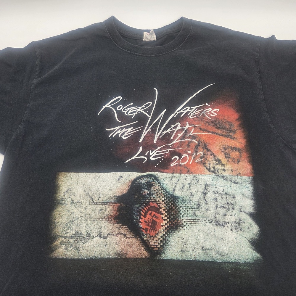 Vintage ROGER WATERS 2012 "THE WALL/LIVE" Tour, Concert T-Shirt, Black, Large